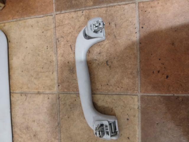 bontott MAZDA 3 Jobb első Kapaszkodó (Felső)