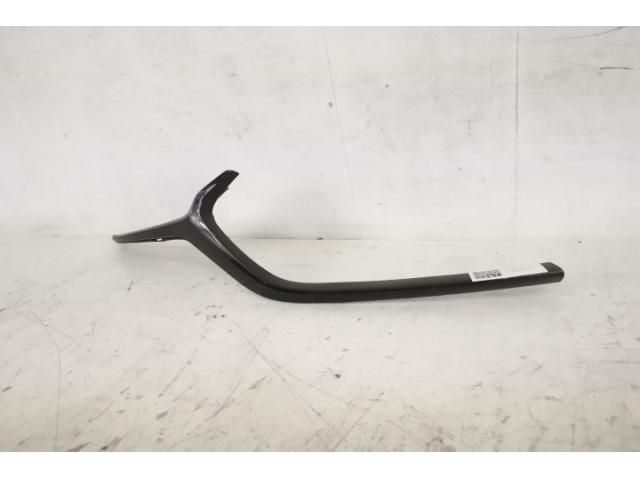 bontott MAZDA 3 Jobb első Lökhárító Díszléc