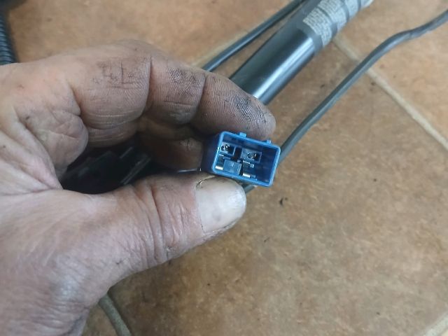 bontott MAZDA 3 Jobb első Övfeszítő