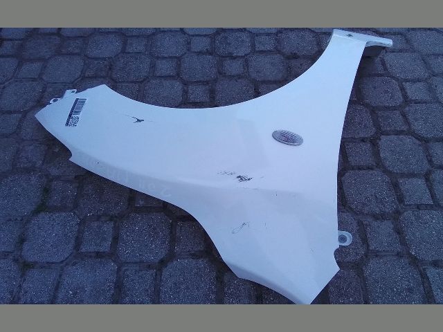 bontott MAZDA 3 Jobb első Sárvédő