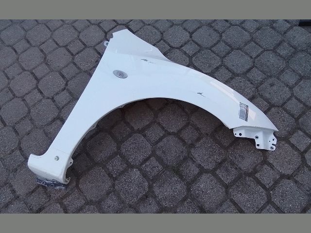 bontott MAZDA 3 Jobb első Sárvédő
