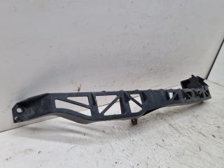 bontott MAZDA 3 Jobb Fényszóró Tartó