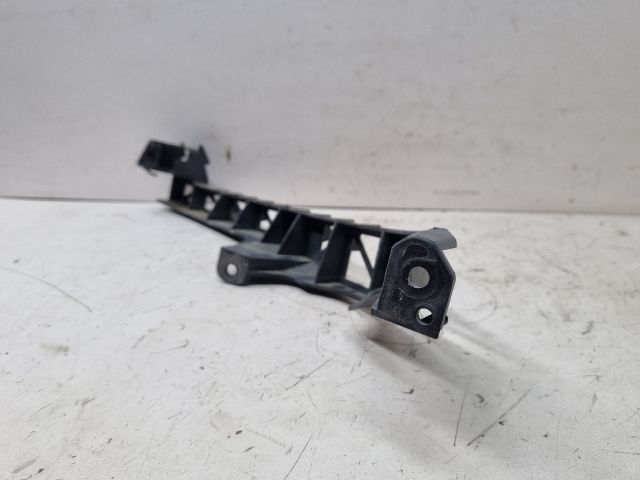 bontott MAZDA 3 Jobb Fényszóró Tartó