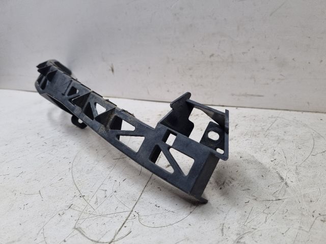 bontott MAZDA 3 Jobb Fényszóró Tartó