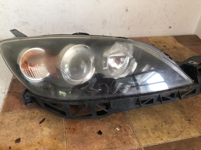 bontott MAZDA 3 Jobb Fényszóró