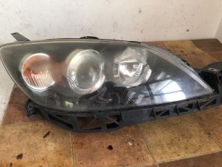 bontott MAZDA 3 Jobb Fényszóró