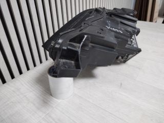 bontott MAZDA 3 Jobb Fényszóró