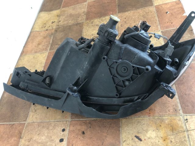 bontott MAZDA 3 Jobb Fényszóró