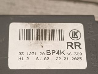 bontott MAZDA 3 Jobb hátsó Ablakemelő Kapcsoló