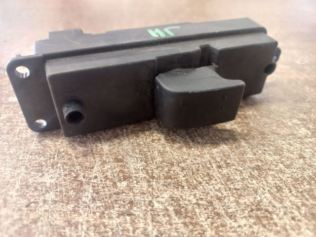 bontott MAZDA 3 Jobb hátsó Ablakemelő Kapcsoló