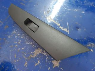 bontott MAZDA 3 Jobb hátsó Ablakemelő Kapcsoló