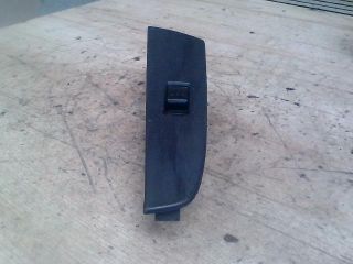 bontott MAZDA 3 Jobb hátsó Ablakemelő Kapcsoló