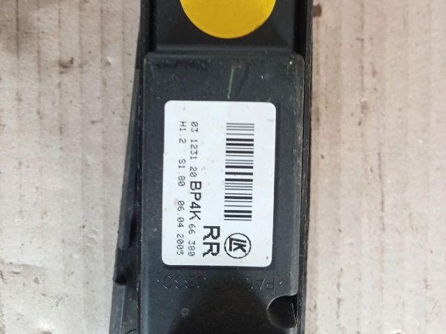 bontott MAZDA 3 Jobb hátsó Ablakemelő Kapcsoló