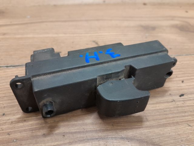 bontott MAZDA 3 Jobb hátsó Ablakemelő Kapcsoló