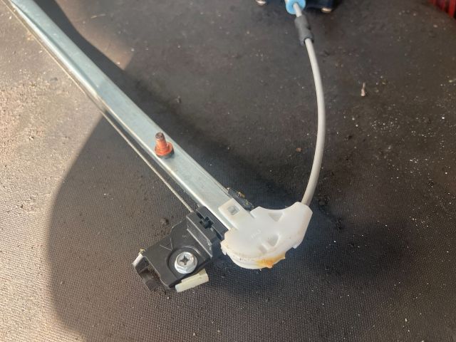 bontott MAZDA 3 Jobb hátsó Ablakemelő Szerkezet (Elektromos)