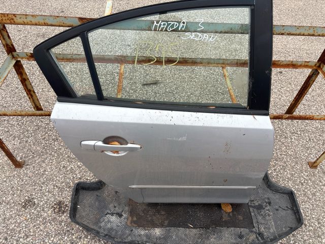 bontott MAZDA 3 Jobb hátsó Ajtó (Részeivel)