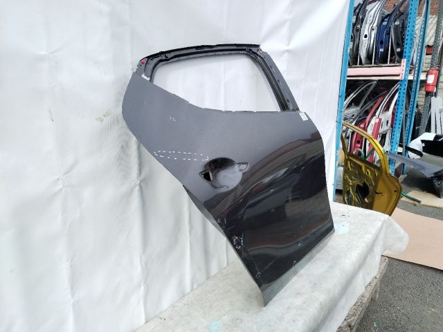 bontott MAZDA 3 Jobb hátsó Ajtó (Üres lemez)