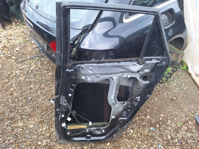 bontott MAZDA 3 Jobb hátsó Ajtó (Üres lemez)