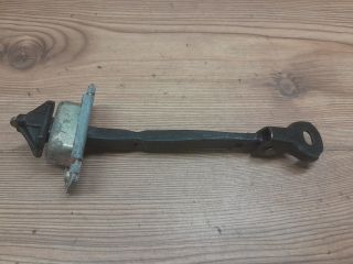 bontott MAZDA 3 Jobb hátsó Ajtóhatároló