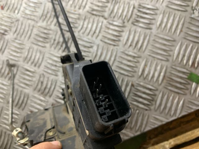 bontott MAZDA 3 Jobb hátsó Ajtózár