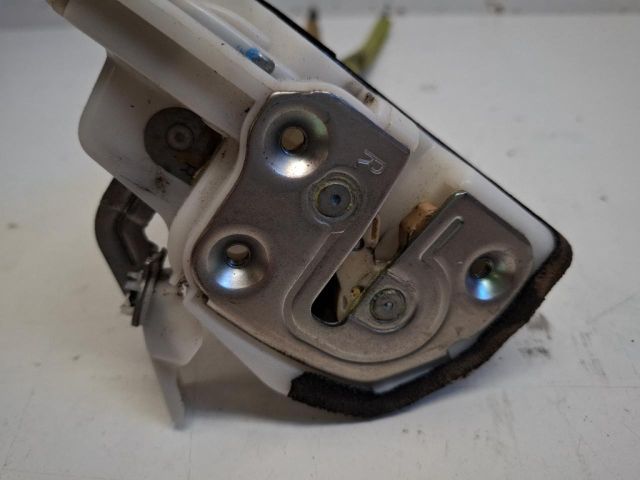 bontott MAZDA 3 Jobb hátsó Ajtózár