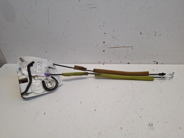 bontott MAZDA 3 Jobb hátsó Ajtózár