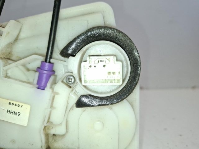 bontott MAZDA 3 Jobb hátsó Ajtózár