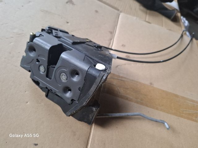 bontott MAZDA 3 Jobb hátsó Ajtózár