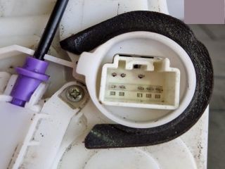 bontott MAZDA 3 Jobb hátsó Ajtózár