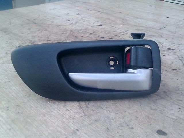 bontott MAZDA 3 Jobb hátsó Belső Kilincs