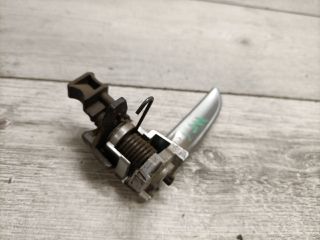 bontott MAZDA 3 Jobb hátsó Belső Kilincs