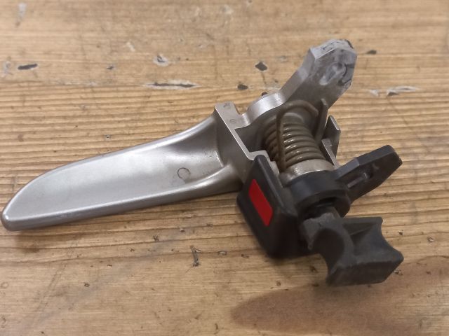 bontott MAZDA 3 Jobb hátsó Belső Kilincs