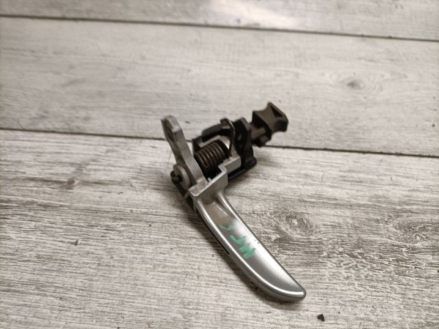 bontott MAZDA 3 Jobb hátsó Belső Kilincs