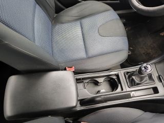 bontott MAZDA 3 Jobb hátsó Dobbetét (Kerékjárati, Műanyag)