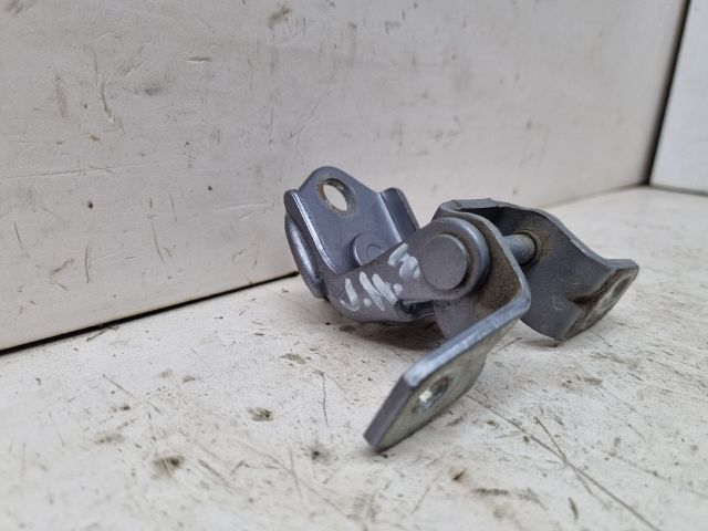 bontott MAZDA 3 Jobb hátsó Felső Zsanér