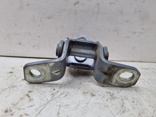 bontott MAZDA 3 Jobb hátsó Felső Zsanér