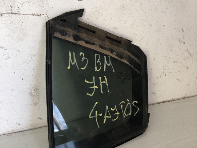 bontott MAZDA 3 Jobb hátsó Fixüveg (Ajtóban)