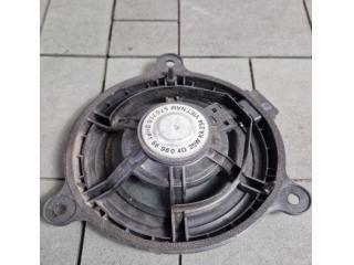 bontott MAZDA 3 Jobb hátsó Hangszóró