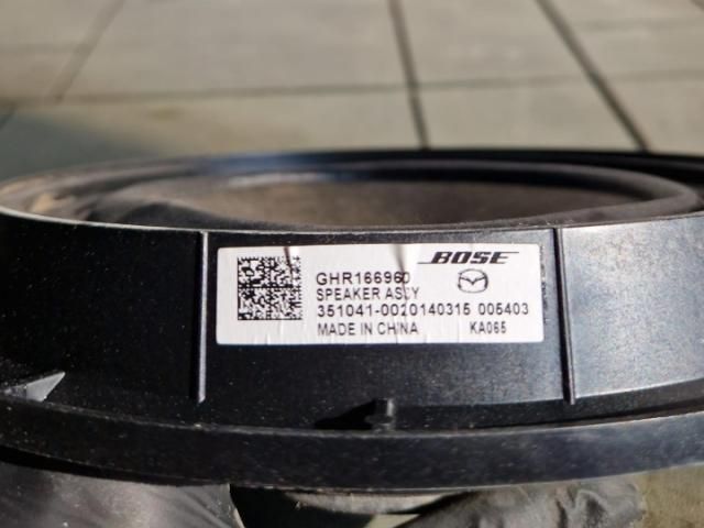 bontott MAZDA 3 Jobb hátsó Hangszóró