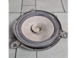 bontott MAZDA 3 Jobb hátsó Hangszóró