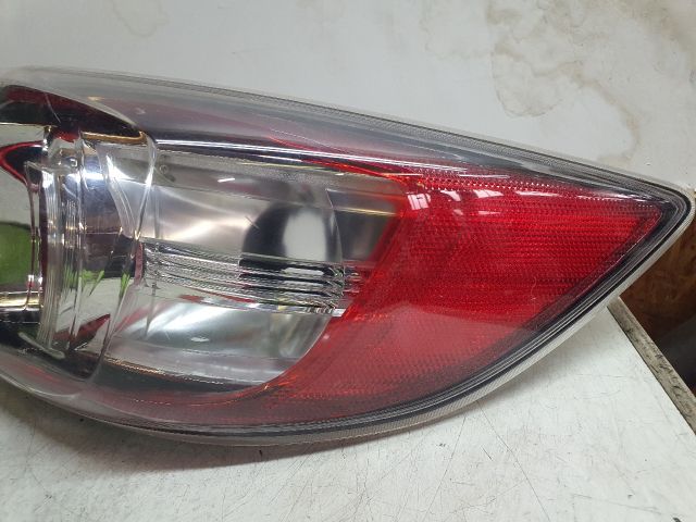 bontott MAZDA 3 Jobb Hátsó Lámpa