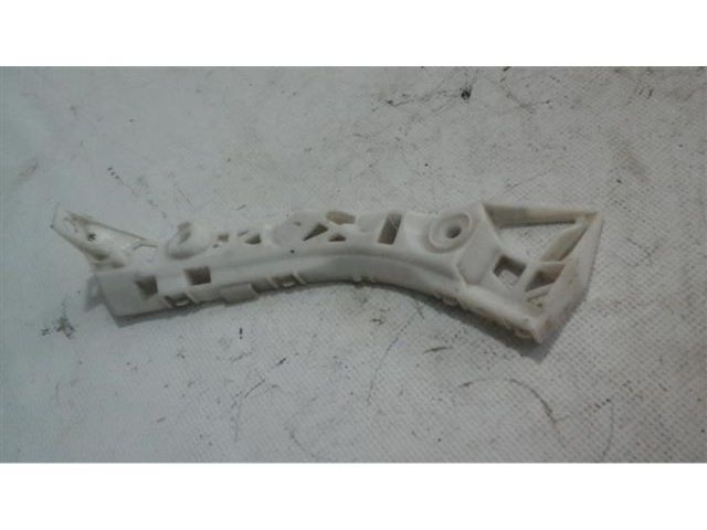 bontott MAZDA 3 Jobb hátsó Lökhárító Tartó (Műanyag)