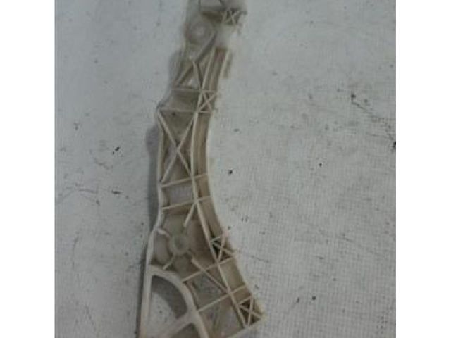 bontott MAZDA 3 Jobb hátsó Lökhárító Tartó (Műanyag)