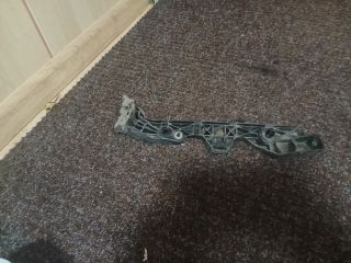 bontott MAZDA 3 Jobb hátsó Oldal Lökhárító Tartó (Műanyag)