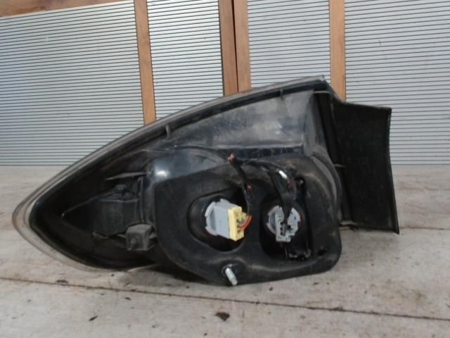 bontott MAZDA 3 Jobb Külső Hátsó Lámpa
