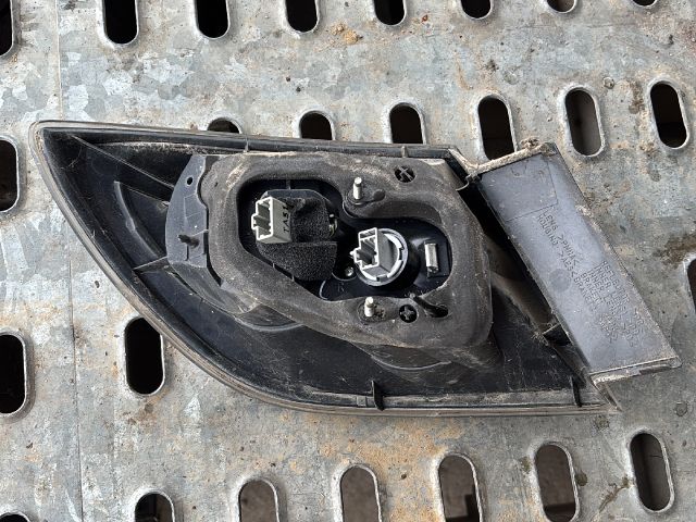 bontott MAZDA 3 Jobb Külső Hátsó Lámpa