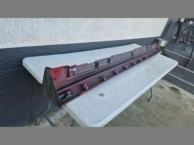 bontott MAZDA 3 Jobb Küszöb