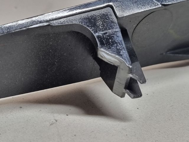 bontott MAZDA 3 Jobb Műszerfal Díszléc