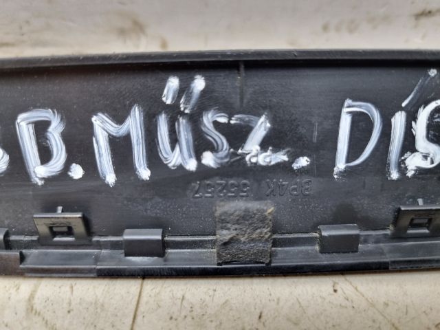 bontott MAZDA 3 Jobb Műszerfal Díszléc