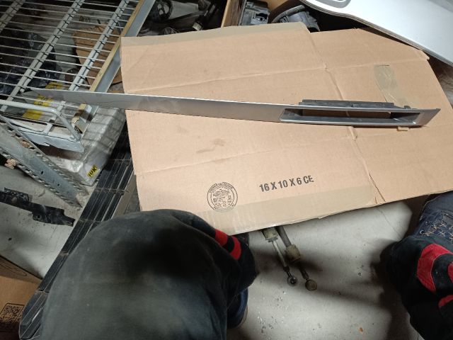 bontott MAZDA 3 Jobb Műszerfal Díszléc